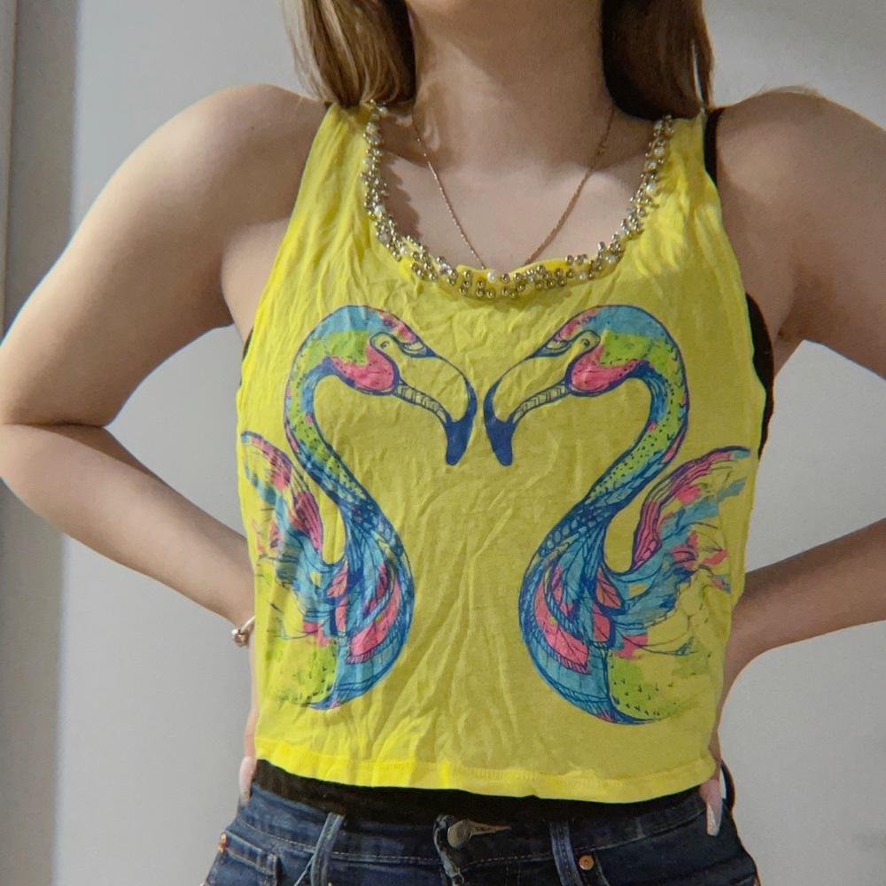 3/12 Cropped yellow beach shirt